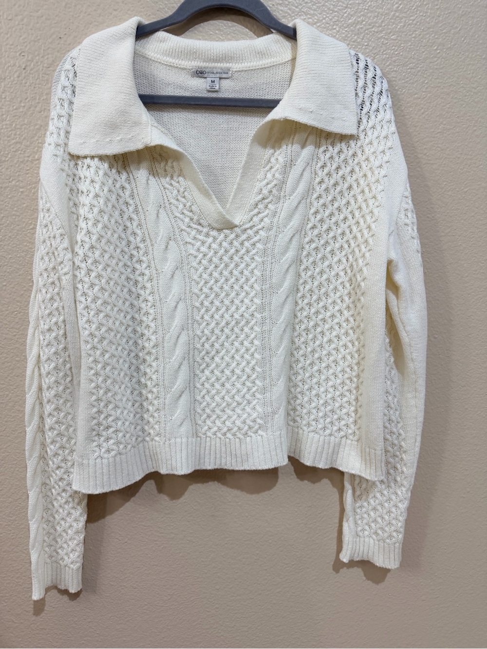 CATO Fashions Cream Cable Knit Polo Sweater Top Womens Medium Open V-Neck NWOT